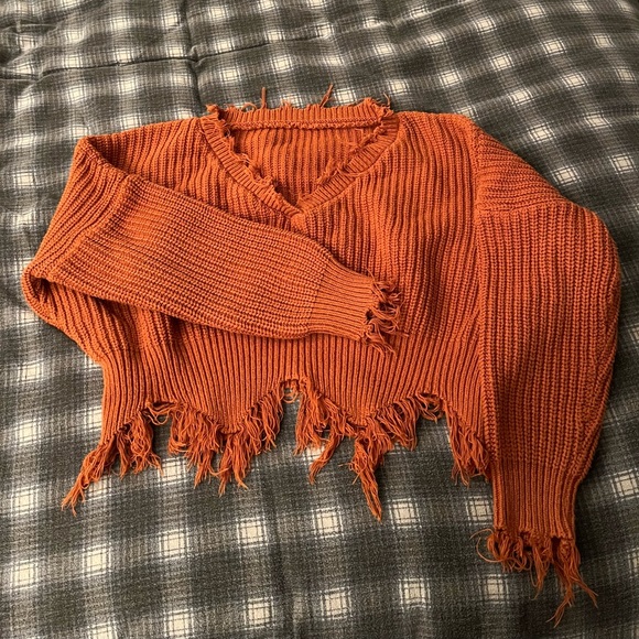 Distressed Wool Knit cropped sweater - Picture 1 of 1